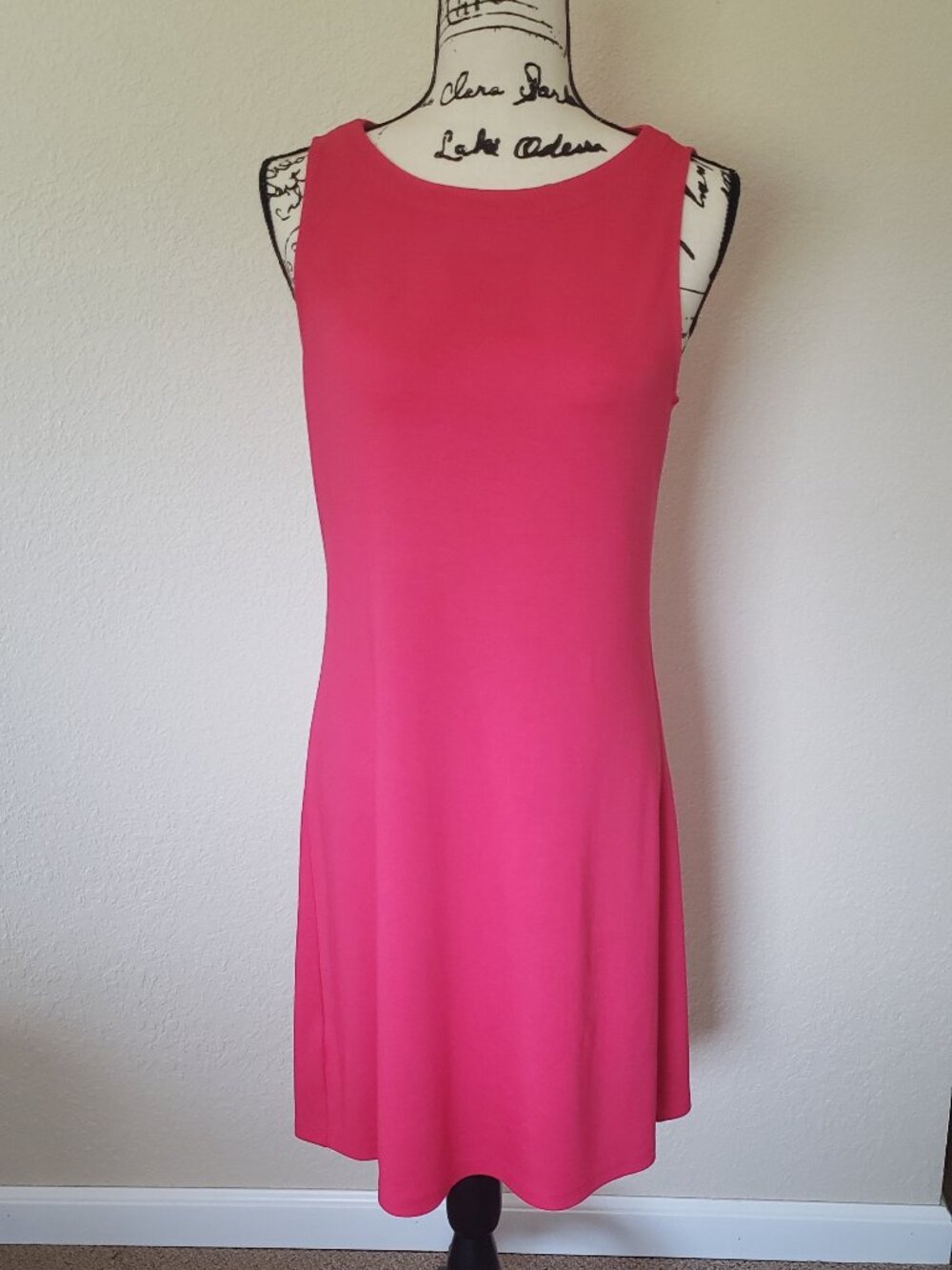 TOMMY BAHAMA DRESS